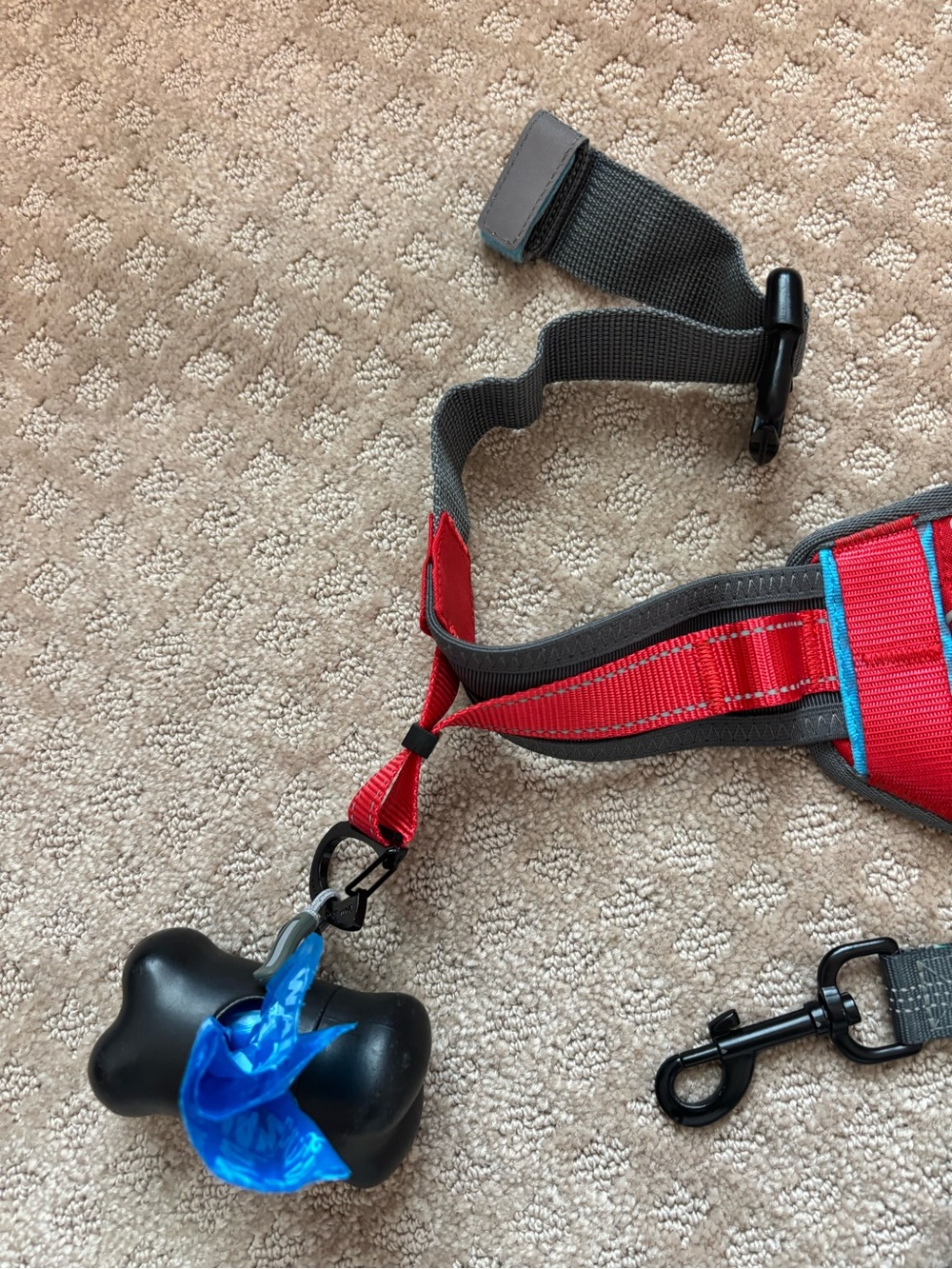 Red Hands-Free Dog Walking/Running Belt with Leash - Picture 8 of 8